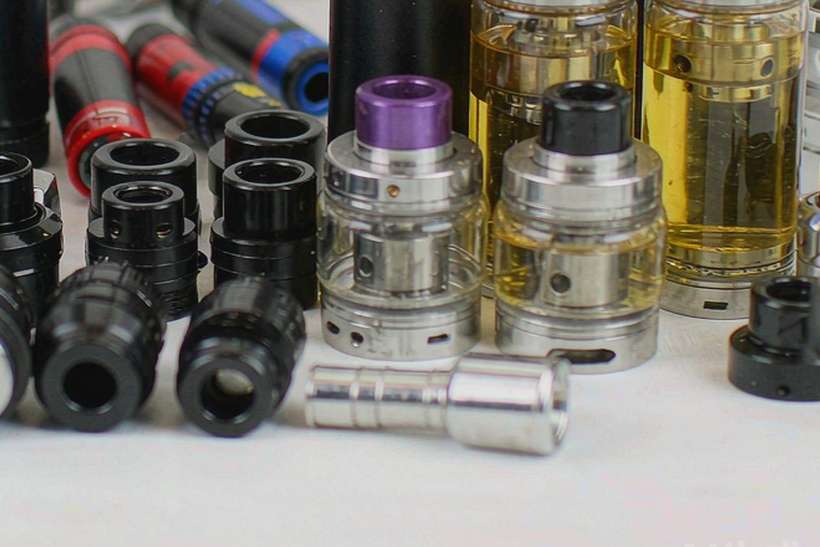 Market Overview of Beipu tanks — Autumn stock